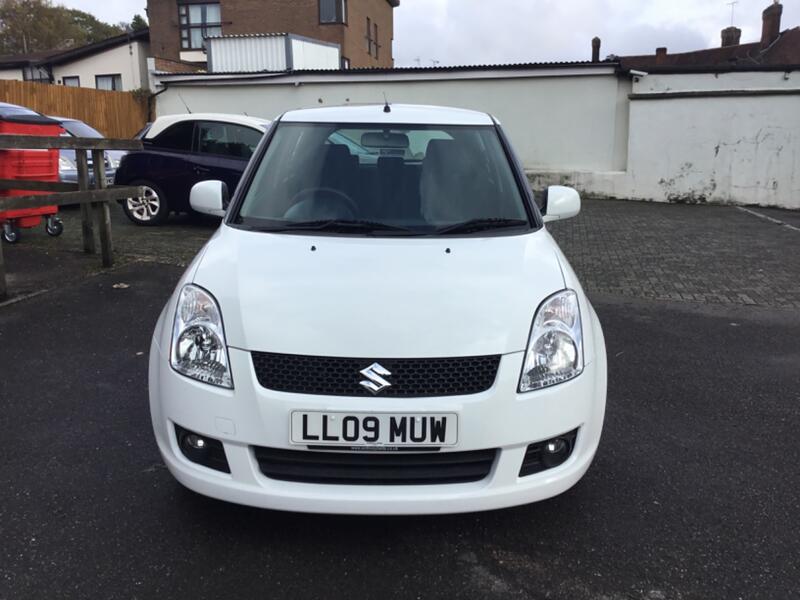 View SUZUKI SWIFT 1.5 GLX