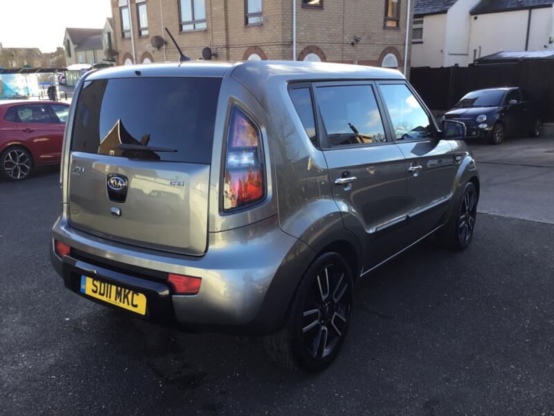 KIA SOUL