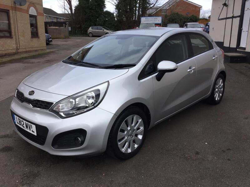 View KIA RIO 1.4 2 