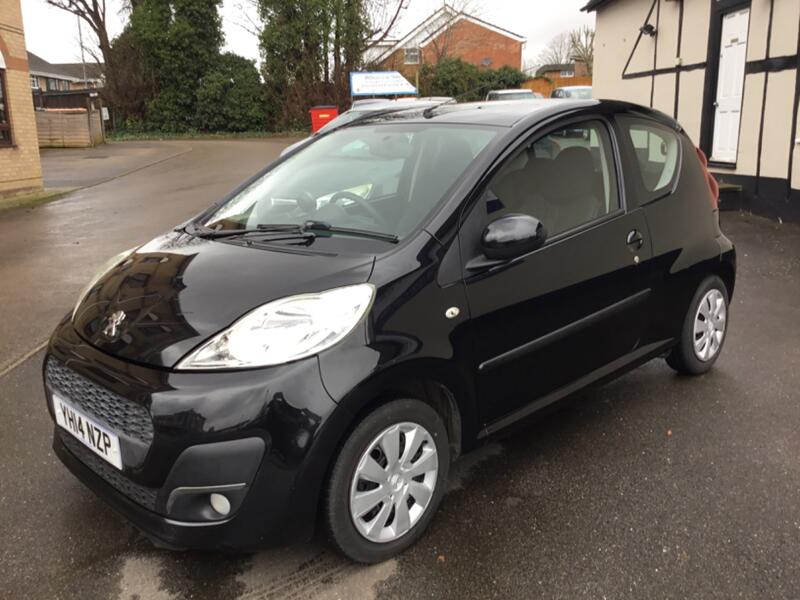 PEUGEOT 107