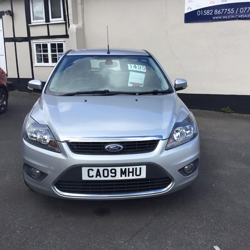 View FORD FOCUS 1.6 Titanium