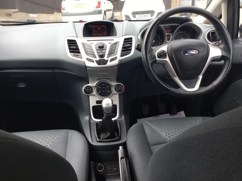 FORD FIESTA