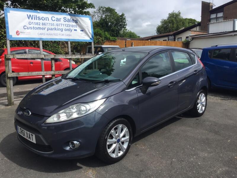 View FORD FIESTA 1.3 Zetec