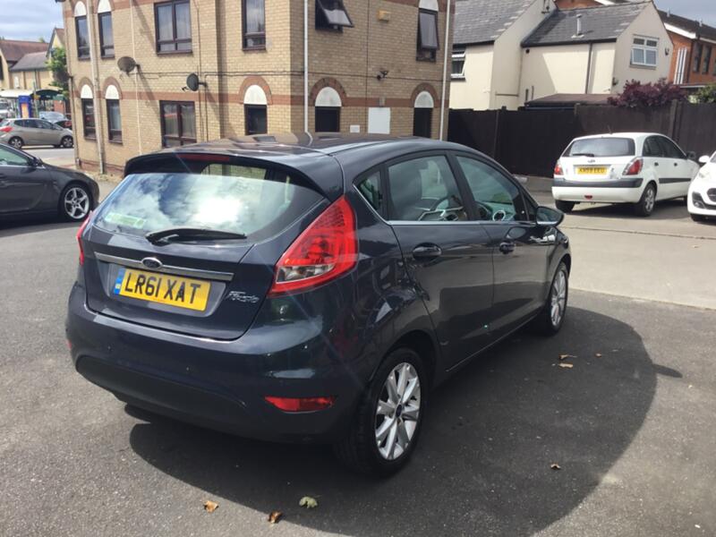 FORD FIESTA