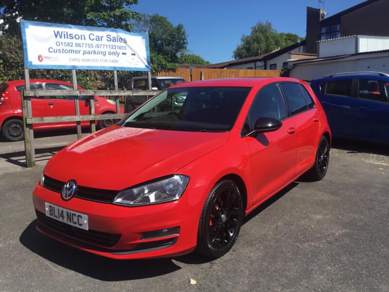 View VOLKSWAGEN GOLF 1.6 TDI BlueMotion Tech SE