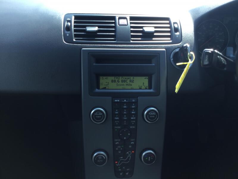 VOLVO S40