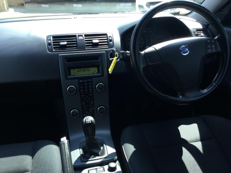 VOLVO S40