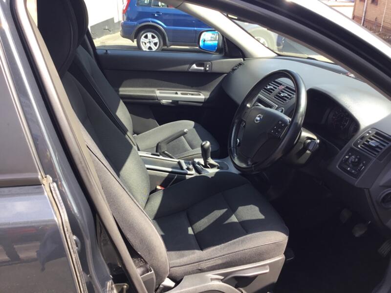 VOLVO S40