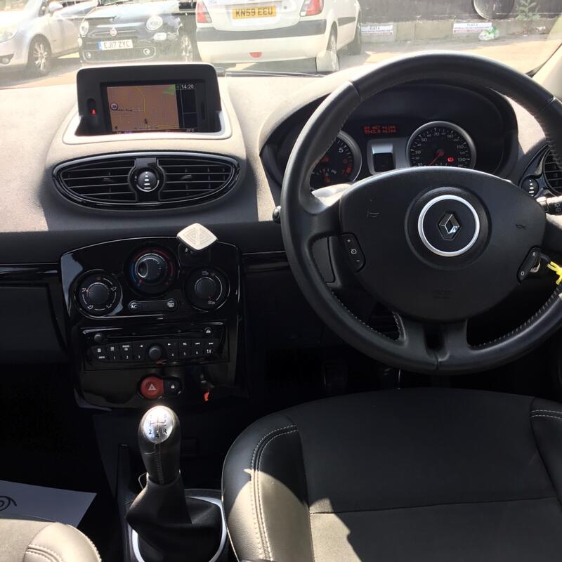 RENAULT CLIO