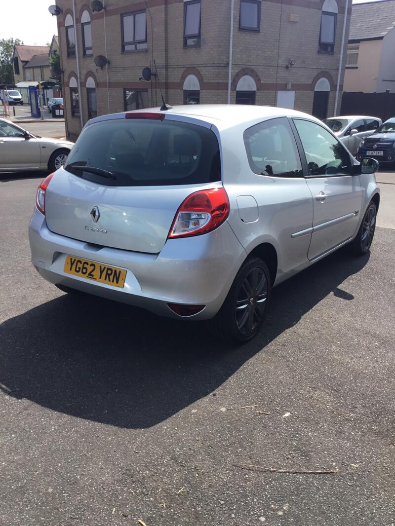 RENAULT CLIO