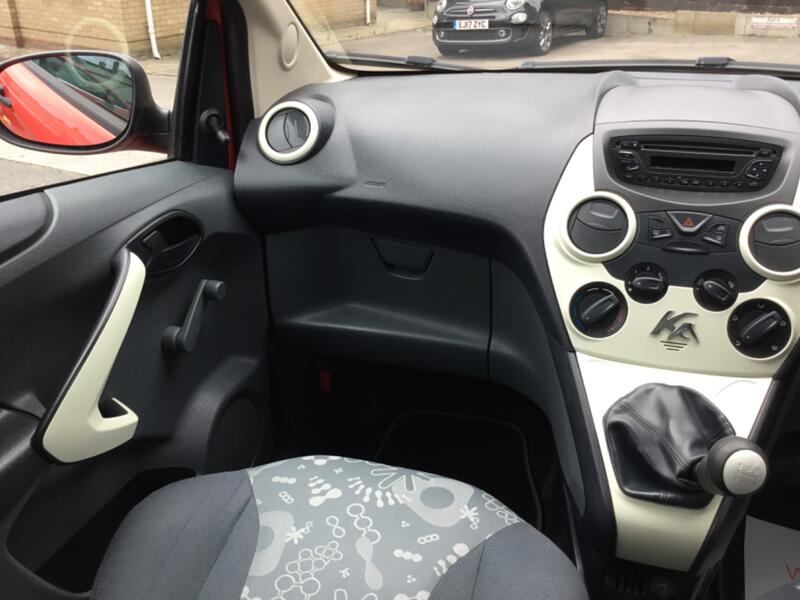 FORD KA