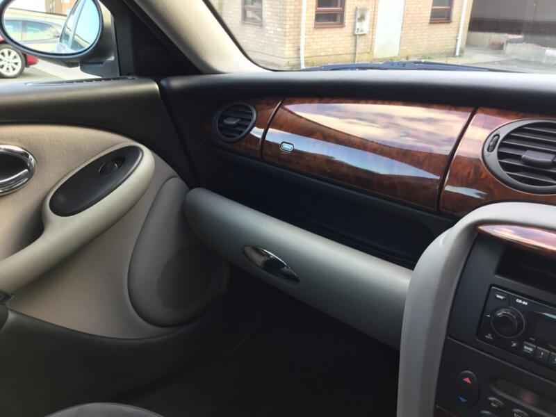 ROVER 75