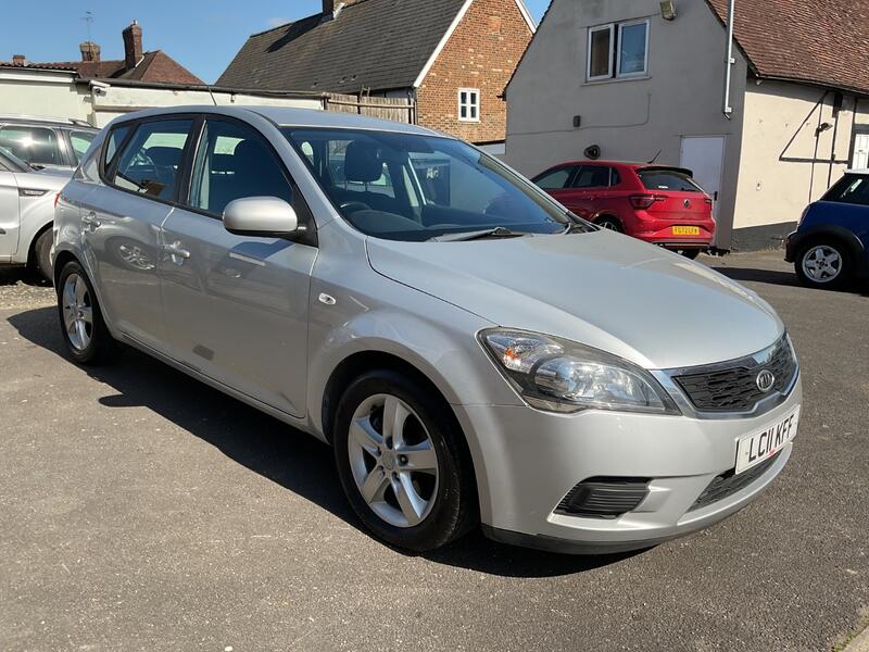 View KIA CEED 1.4 VR-7