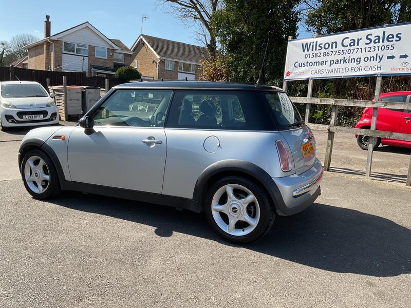 MINI HATCH