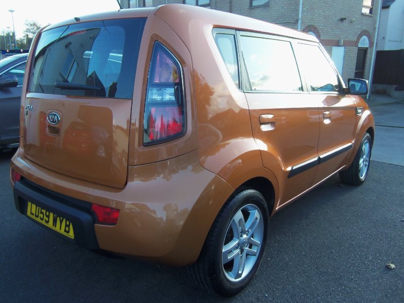 KIA SOUL