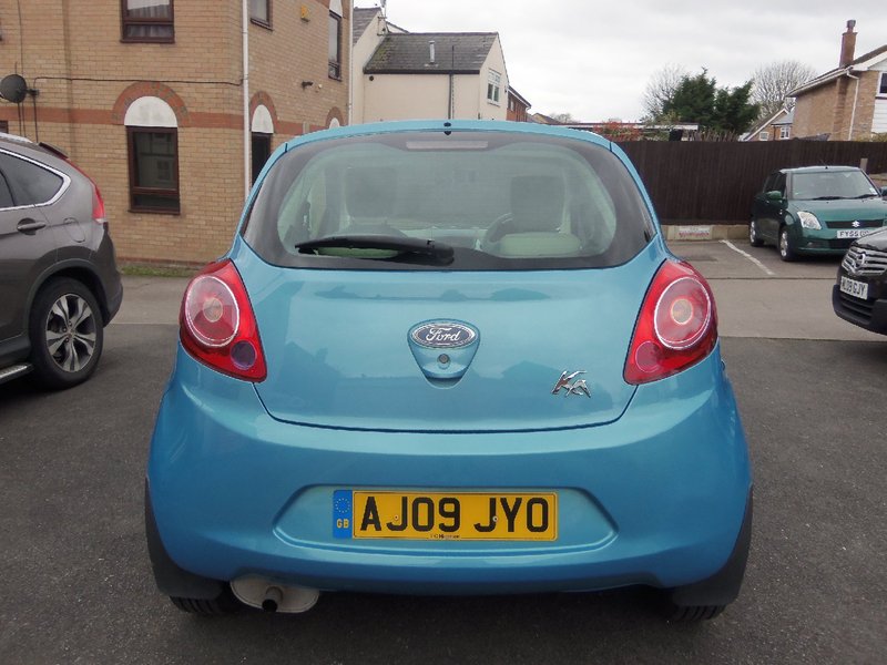 FORD KA