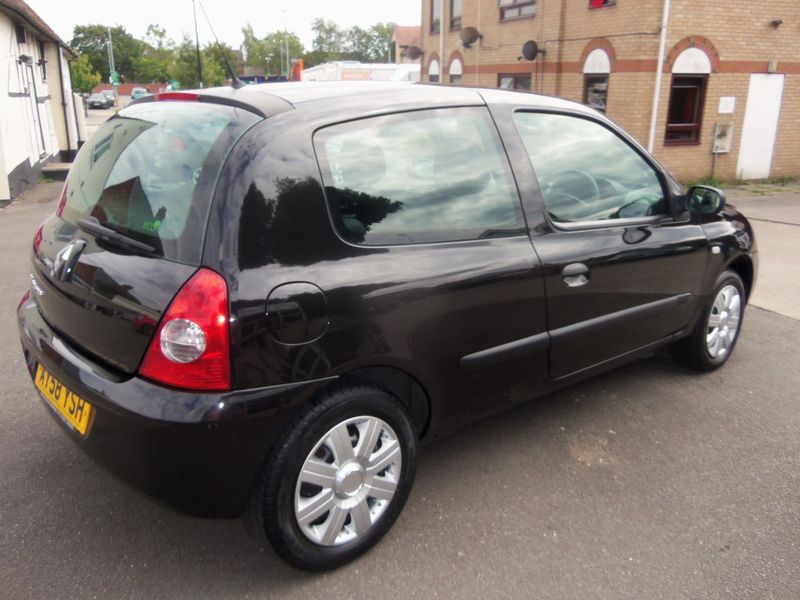 RENAULT CLIO