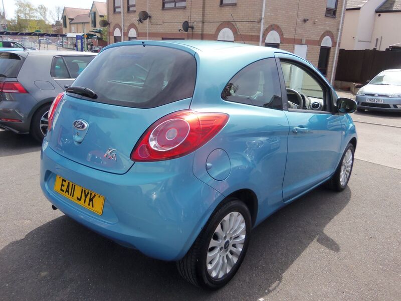 FORD KA