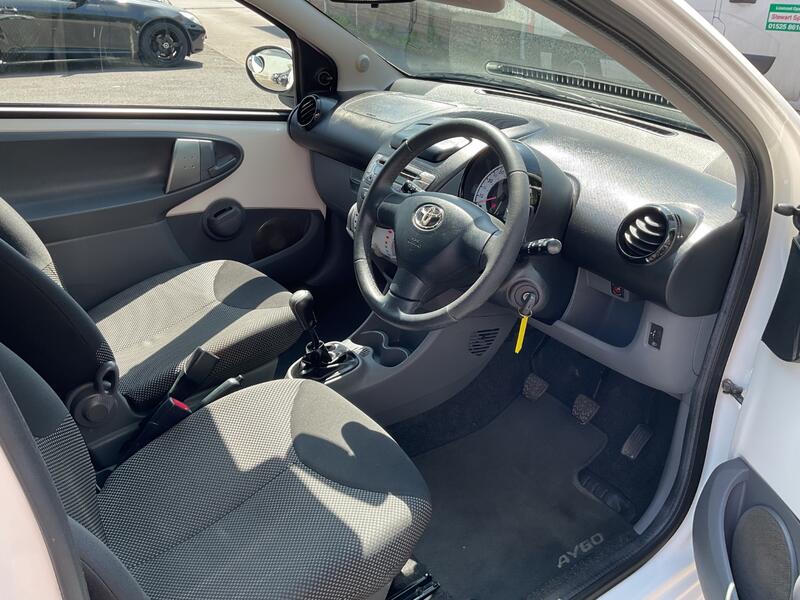 TOYOTA AYGO