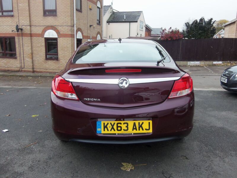 VAUXHALL INSIGNIA