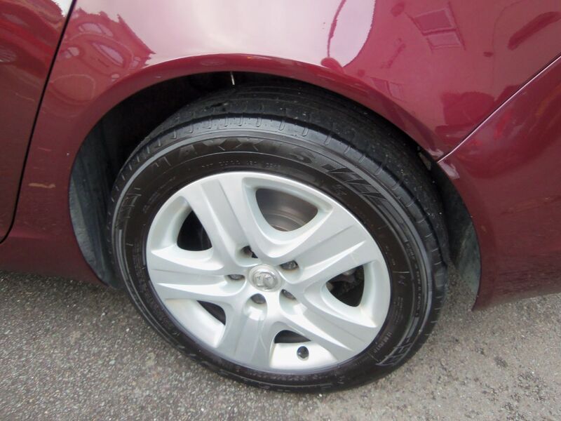 VAUXHALL INSIGNIA