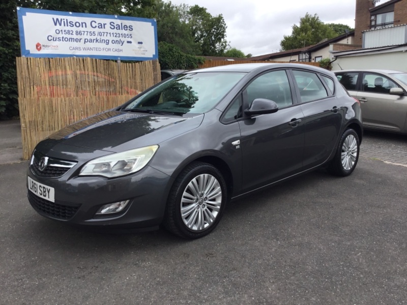 View VAUXHALL ASTRA 1.4 16v Excite 