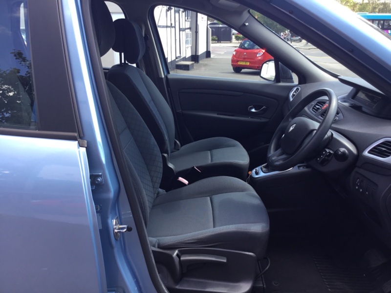 RENAULT SCENIC