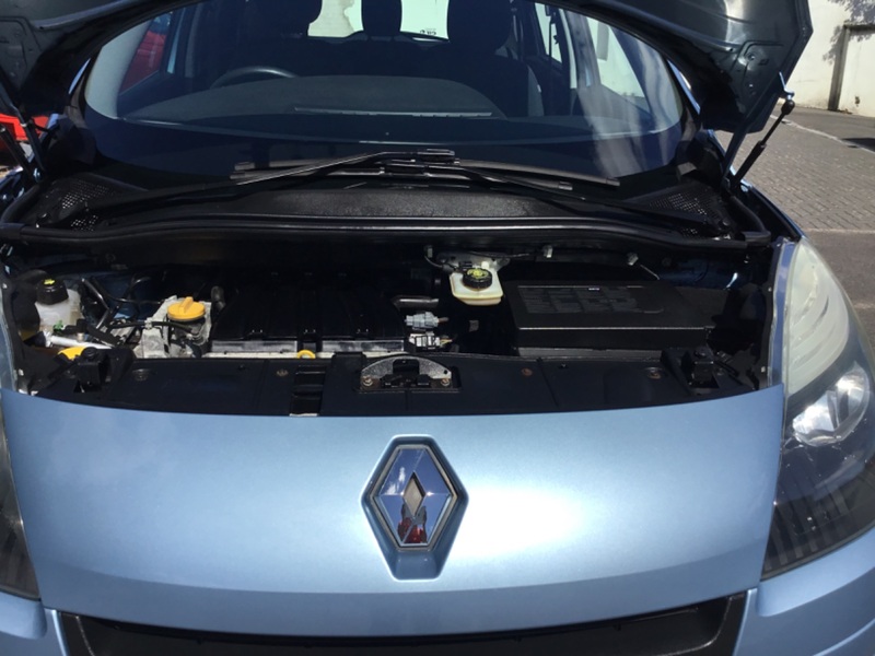 RENAULT SCENIC